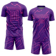 Aangepast paars roze bliksem sublimatie voetbaltenue shirt Aangepast paars roze bliksem sublimatie voetbaltenue shirt