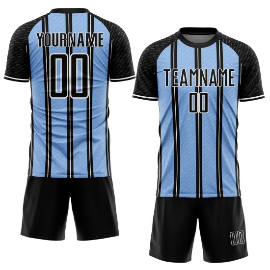 Aangepast zwart lichtblauw-wit gesublimeerd voetbaltenue-shirt